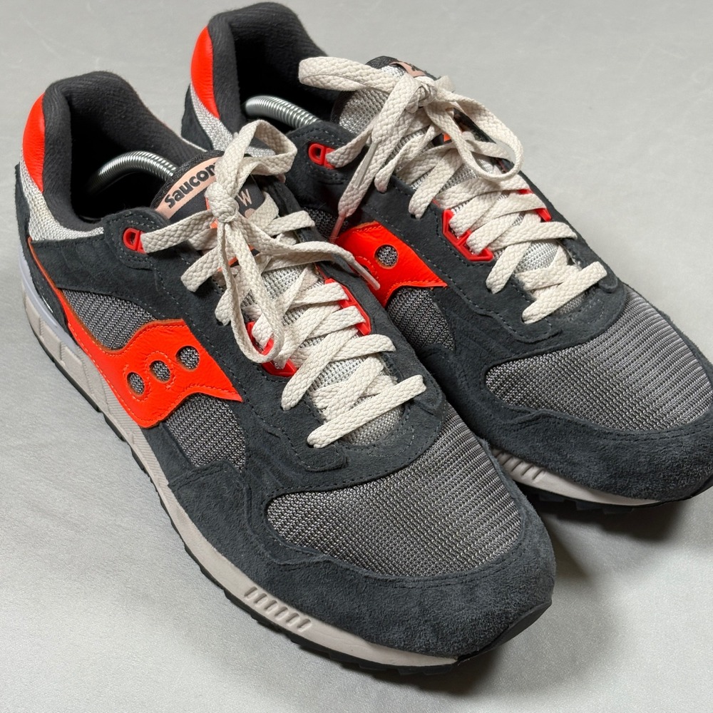 Saucony Sneakers Mens 13 Shadow 5000 Charcoal Neon Orange Suede Mesh Low Top